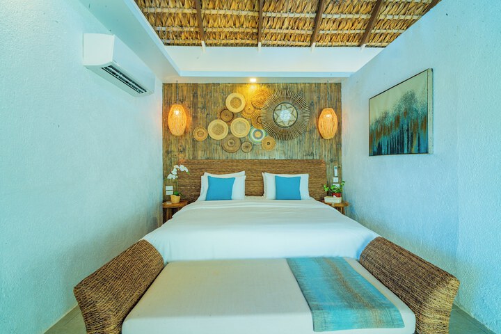 Room 14 of 120
