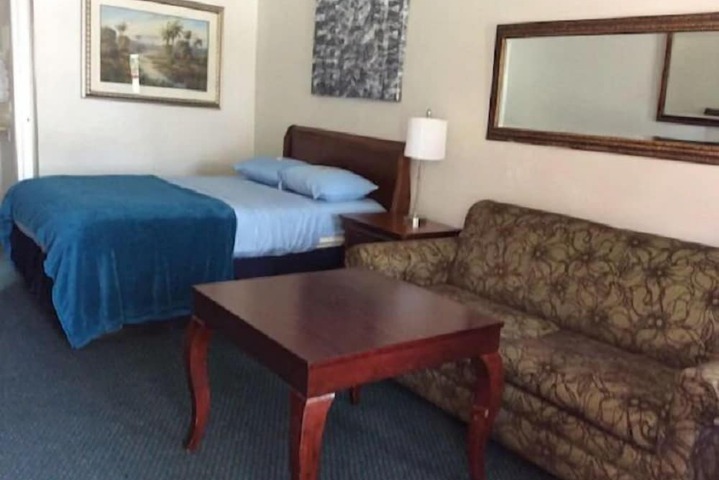 Motel 8 Lake City in Lake City, FL