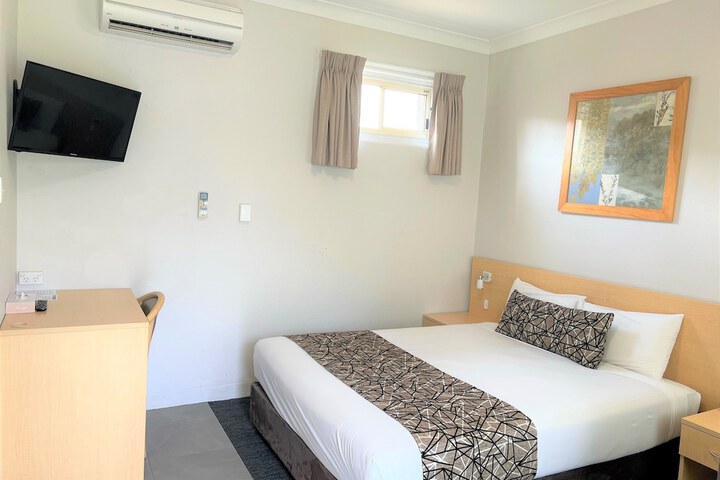 Room 48 of 81