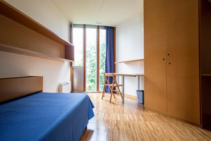 Room 15 of 29