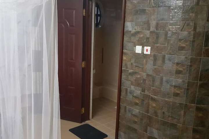 Room 22 of 68