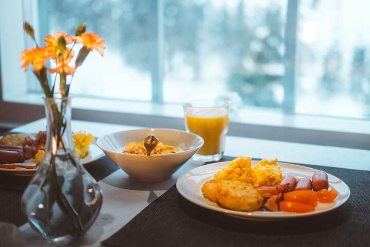 Breakfast buffet