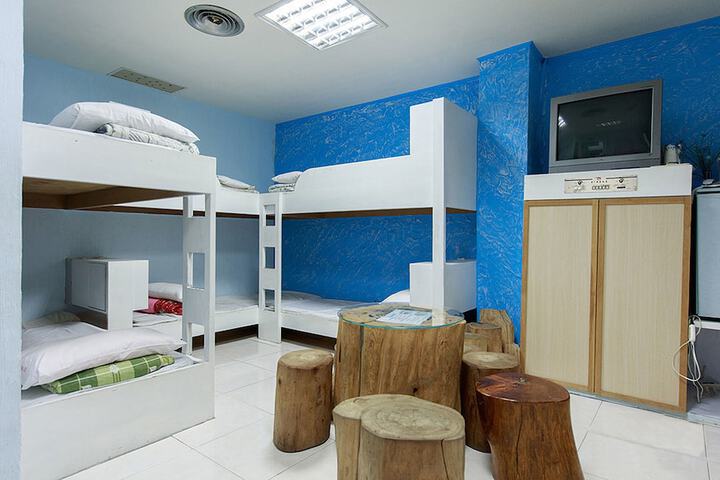 Room 59 of 68