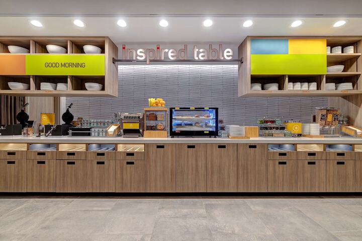 Breakfast area
