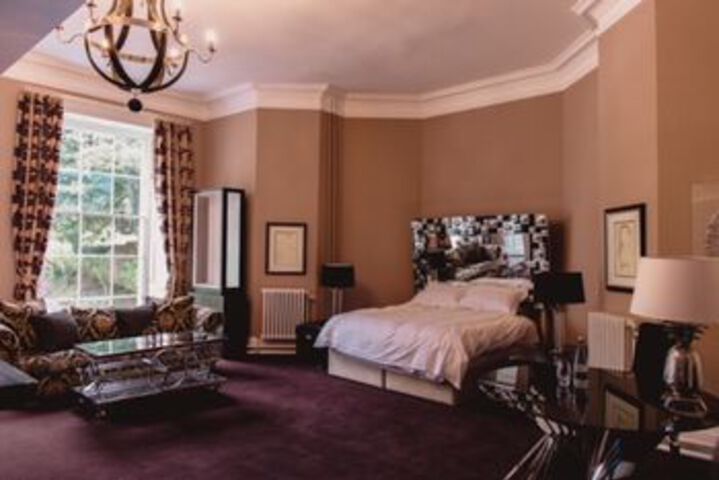Room 8 of 24