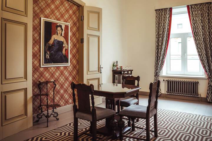 Room 35 of 75