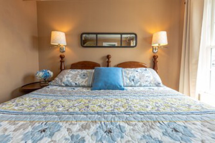 Room 154 of 253
