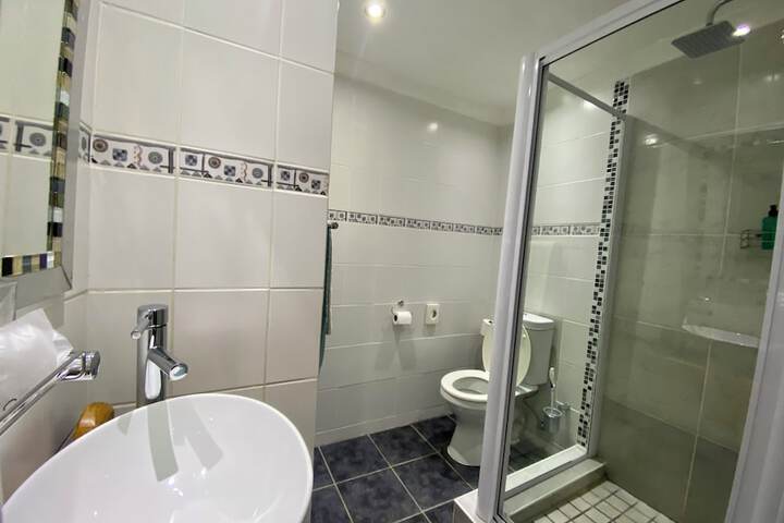 Clean Restrooms