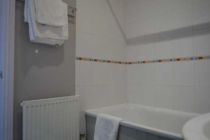 Room 53 of 74