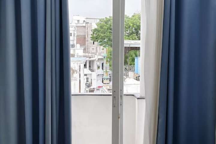 Room 7 of 111