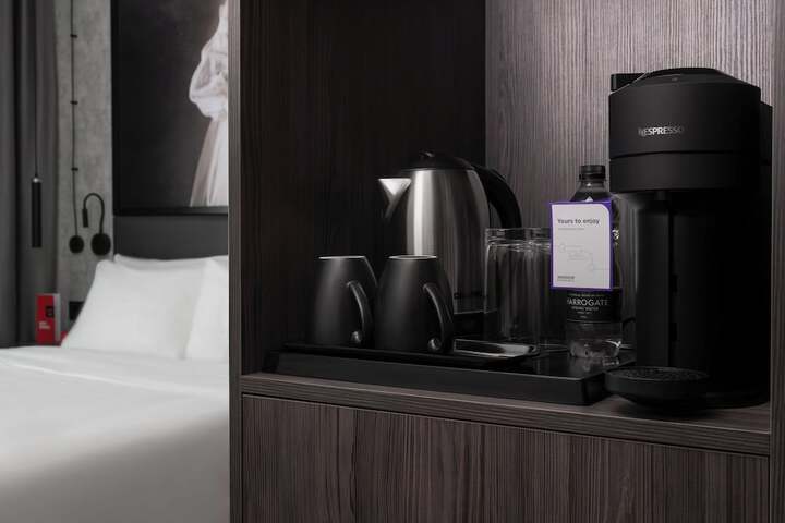 Room 5 of 28