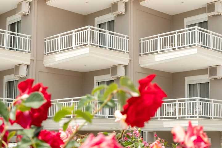 Hotel 286 of 292