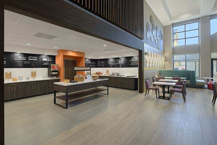 Breakfast area
