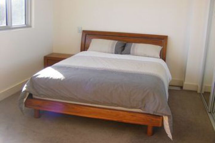 Room 11 of 20