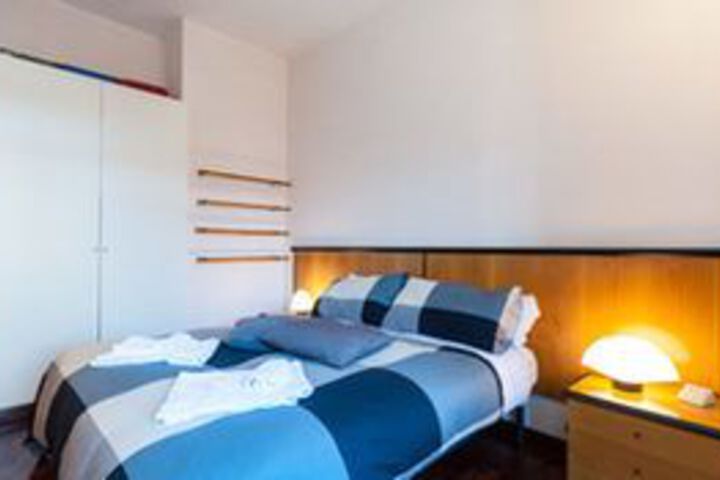 Room 13 of 25