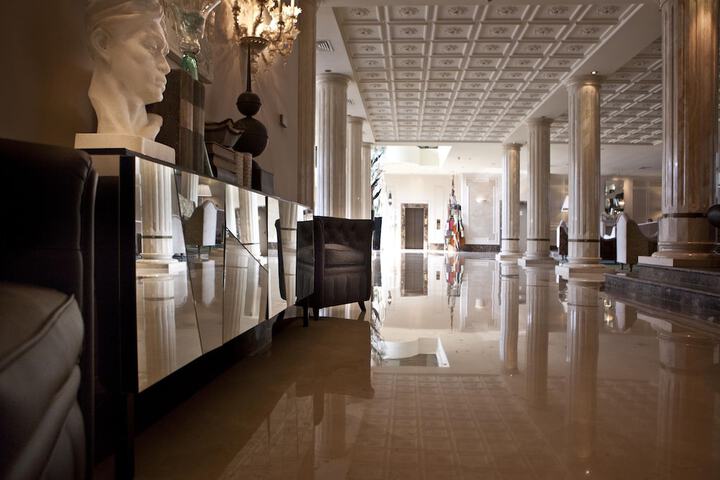 Hotel Interior 4 of 79