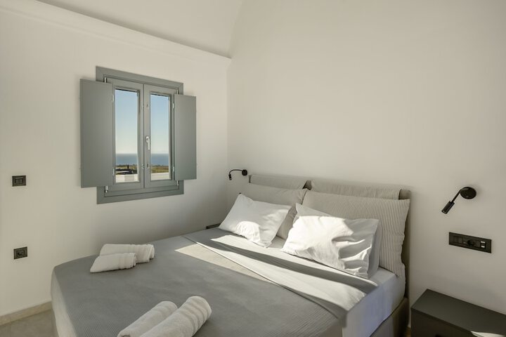 Room 3 of 56
