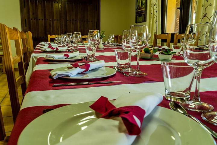 Dining 14 of 27