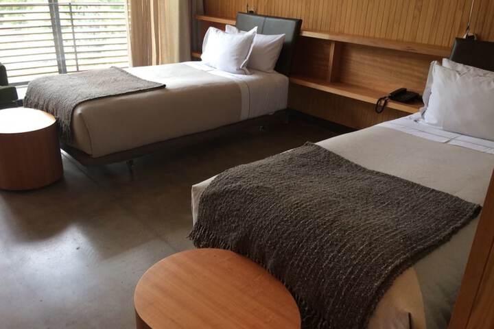 Room 3 of 52