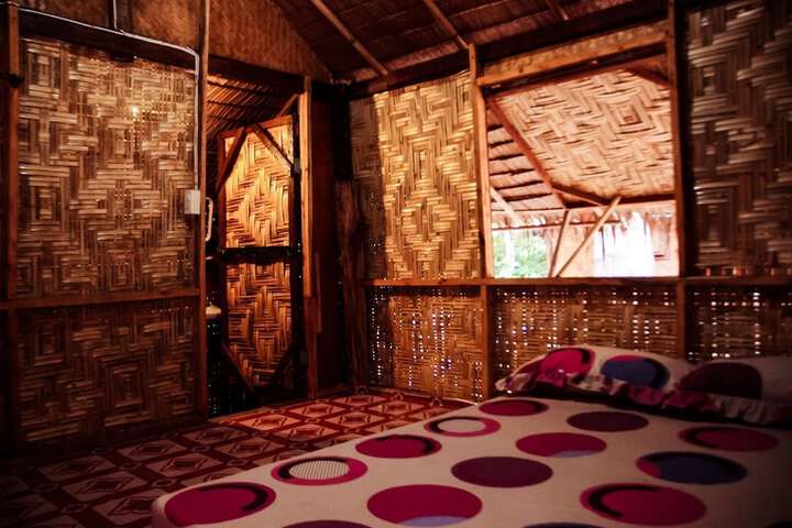 Room 2 of 28