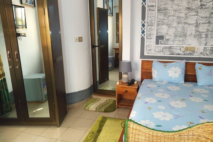 Room 16 of 56