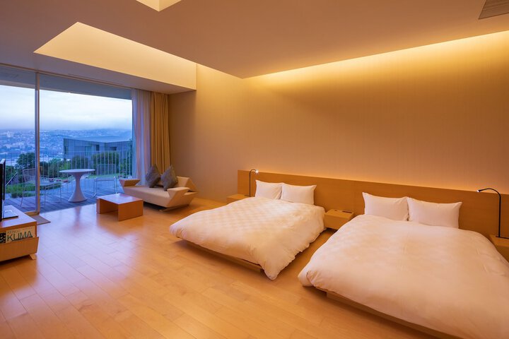 Room 16 of 187