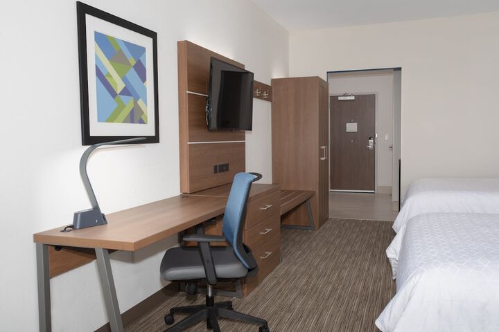 Room 13 of 49
