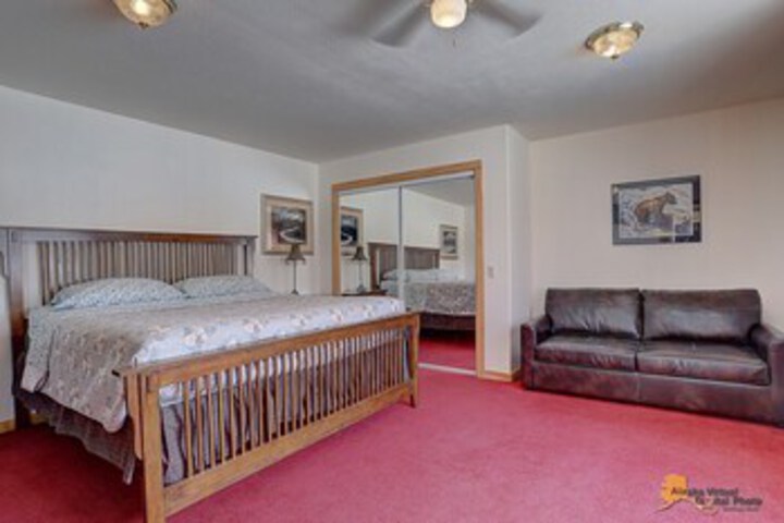 Room 25 of 117