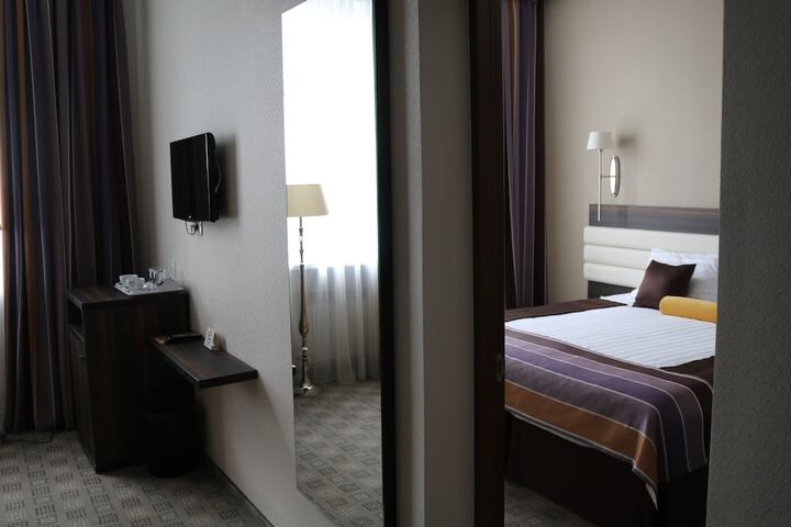 Room 30 of 73