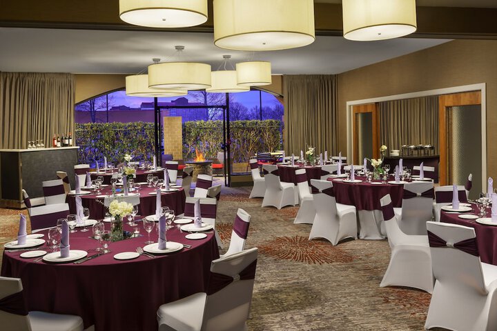 Banquet hall