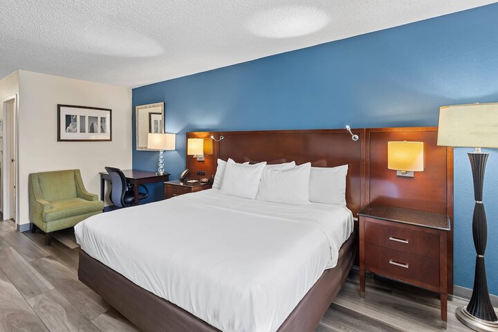 Room 42 of 70