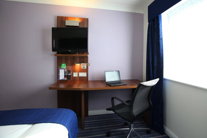 Room 12 of 52