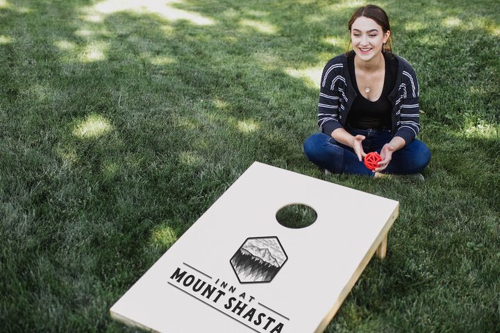 Hotel Exterior 35 of 44