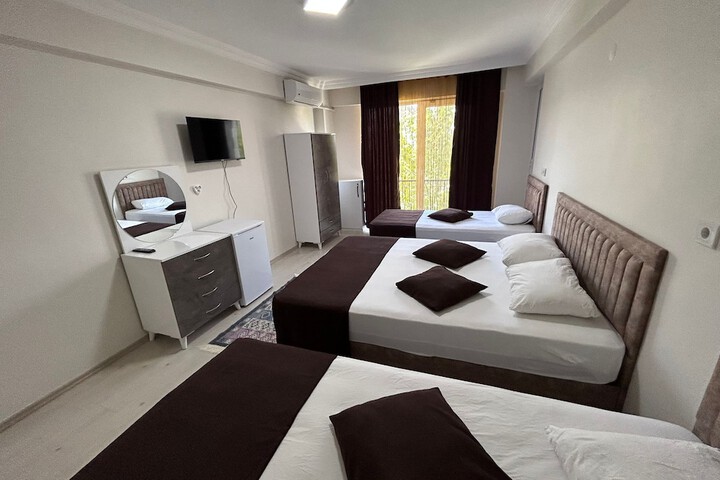 Room 6 of 57