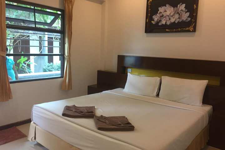 Room 12 of 53