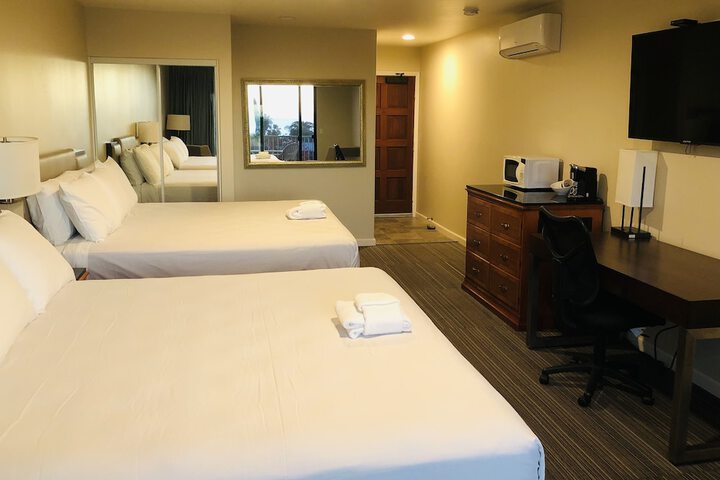Room 6 of 53