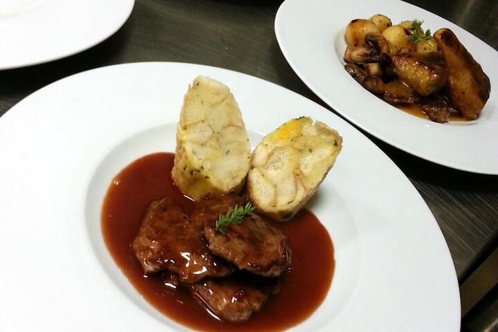 Dining 60 of 91