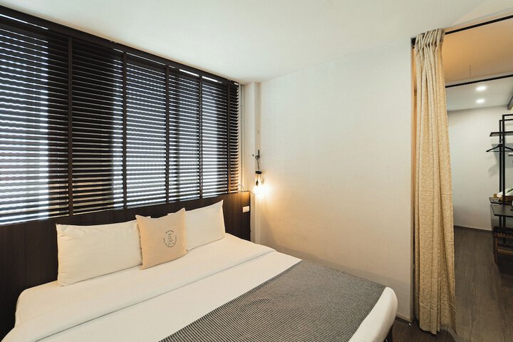 Room 86 of 142