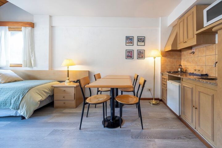 Room 8 of 64