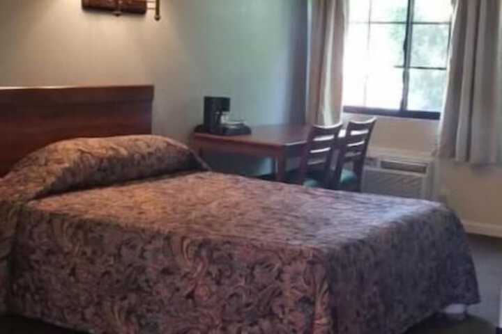 Room 3 of 30