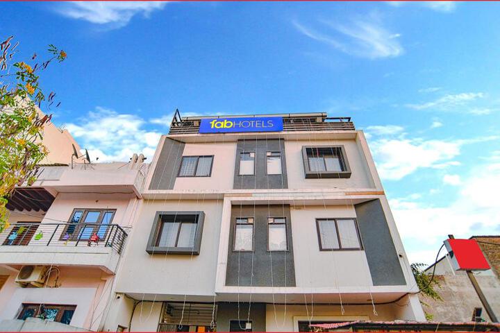FabHotel 44 The MBience