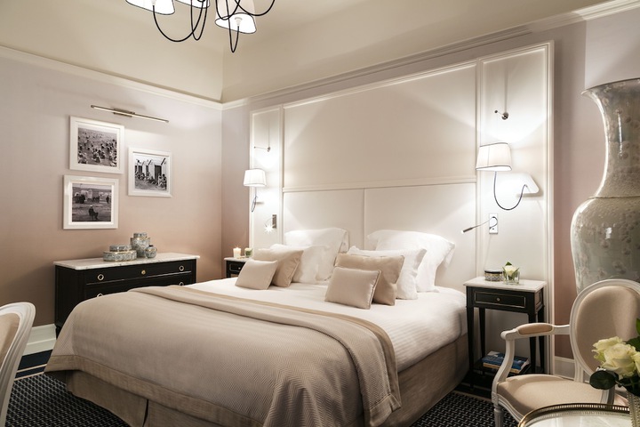 Room 4 of 111