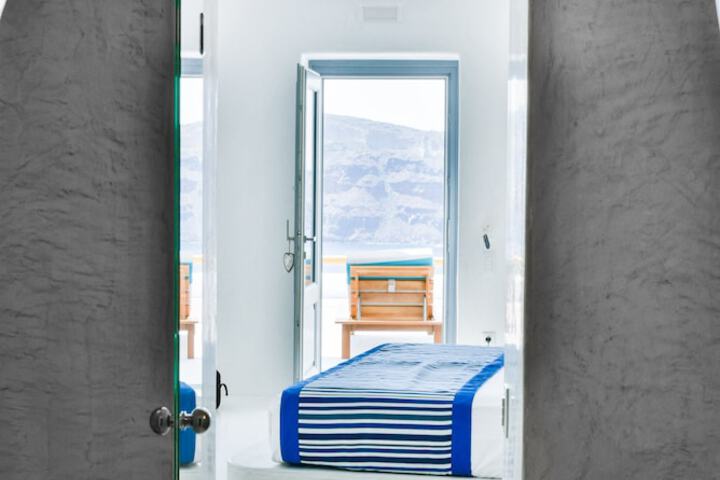 Room 14 of 189