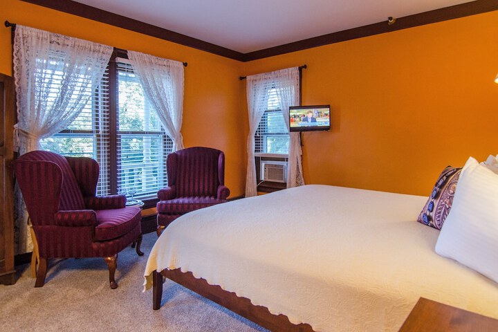 Room 19 of 49