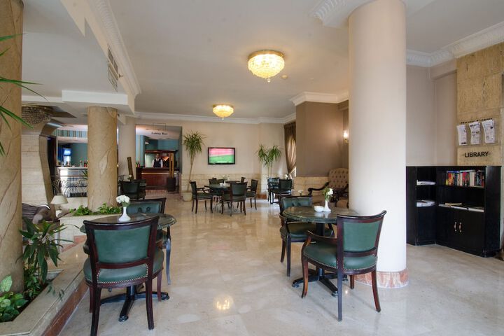 Guest Lobby