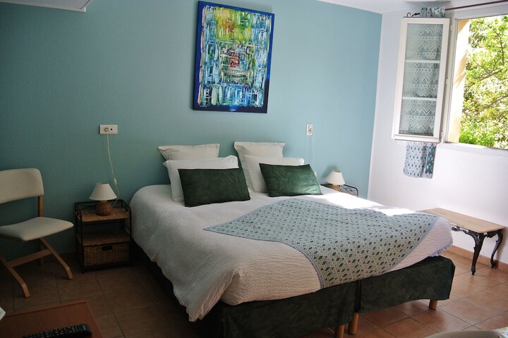 Room 18 of 49