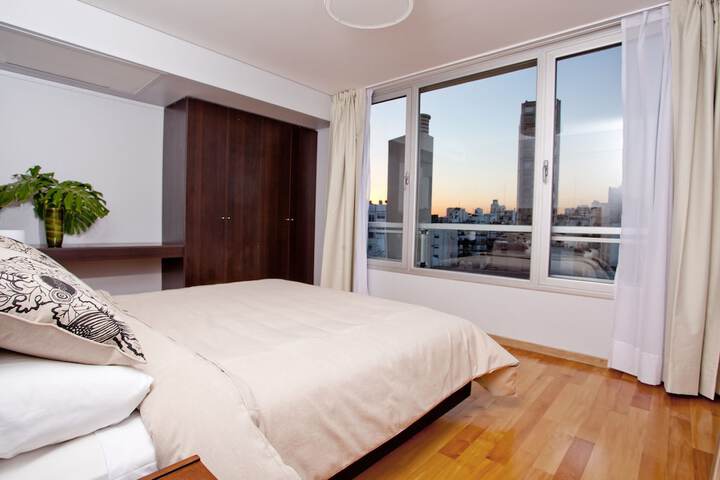 Room 19 of 28