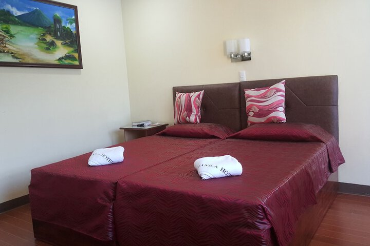 Room 52 of 105