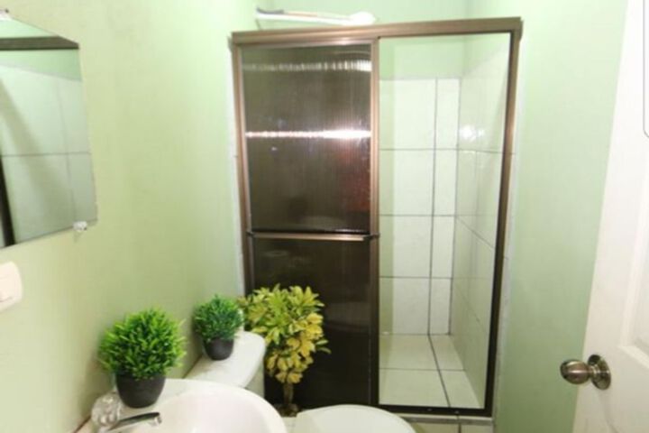 Room 8 of 31
