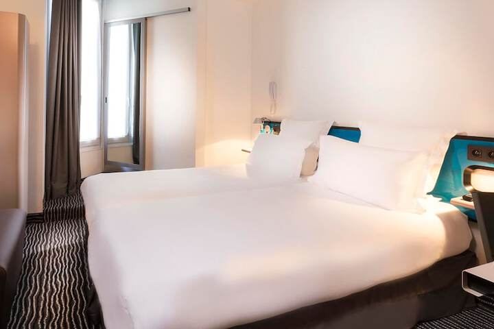 Room 21 of 52